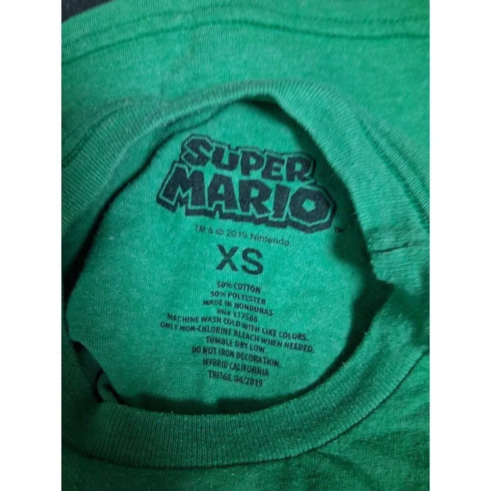 Super Mario Brothers T-shirt Bundle Short Sleeve Crew Neck Boys Size XS 4/5